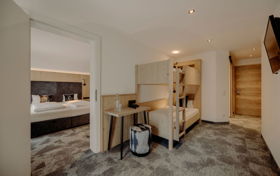 Zimmer in der Suite Small im Reslwirt Flachau